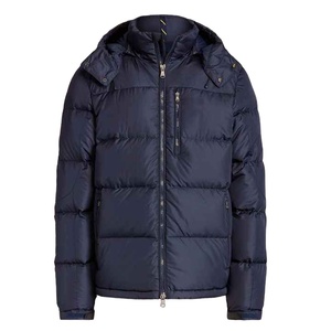 Blousons matelassés pour hommes tendance, couleur noire brillante, deux poches sur le devant, vêtements décontractés pour hommes, blouson matelassé en duvet pour l'hiver, modèle court. - Product Image 1
