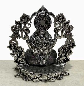 Estatua de Lakshmi Hecha a Mano en Latón con Acabado Plateado, Fundición en Cera, Ídolo de la Diosa Laxmi, Decoración para el Hogar o Templo - Product Image 4