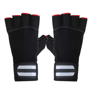 Gants d'entraînement légers et respirants en vinyle à demi-doigts Geo Brothers Company pour la musculation avec logo personnalisé - Product Image 2