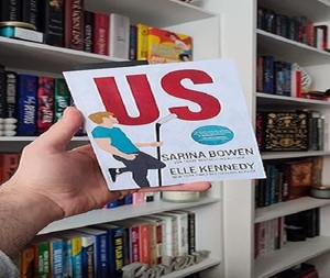 Us2 โดยเอลเล่ เคนเนดี หนังสือปกอ่อนภาษาอังกฤษ หนังสือแนวกีฬา นิยาย และเรื่องราวความรักทางอารมณ์ - Product Image 3