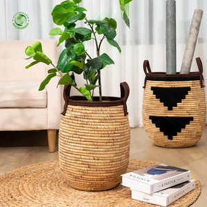 Lot de 2 paniers en jacinthe d'eau, décorations en tissu brodé, paniers de rangement faits à la main, vente en gros, écologiques, fabriqués au Vietnam - Product Image 5