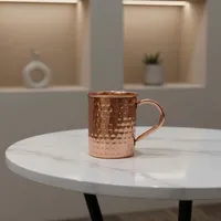 Mug en cuivre pur martelé 550 ml avec poignée en laiton pour les fournisseurs en gros, les détaillants et les distributeurs mondiaux d'articles de cuisine