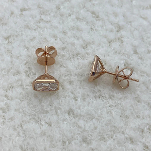 ต่างหูเพชรทรงกลมทองคำ 14k ดีไซน์หรูหรา ได้รับการรับรองจาก IGI เหมาะสำหรับเป็นของขวัญเพื่อนเจ้าสาว ความงามที่ยั่งยืน - Product Image 2