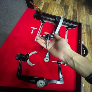 Sistema de Retracción Cerebral y Fijación de Cráneo Ajustable para Neurocirugía, Instrumentos Quirúrgicos Manuales de Madera de Teca por Tegra Surgical - Product Image 5