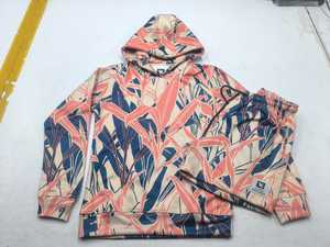 Ensemble de survêtement d'hiver personnalisé en coton et polyester, imprimé hawaïen, avec sweat à capuche et short à cordon de serrage - Product Image 4