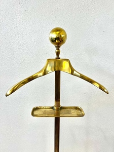 New Design Vintage Iron Valet <b>Stand</b> Metal Suit Rack Standing Clothes Tree Tripod Base Luxury Bedroom Bathroom Customized Single - Product Image 5