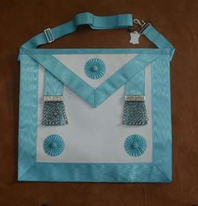 Delantal Masónico de Piel de Cordero NESTA SPORTS para Maestro Masón, Bordado y Encaje, Duradero, Personalizable, Artesanía de Regalia - Product Image 2