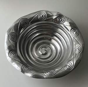 ชามเสิร์ฟสแตนเลสขัดเงาด้วยมือ เป็นมิตรกับสิ่งแวดล้อม สีตามสั่งสำหรับงานเลี้ยงตามประเพณี  ลวดลายสลักอย่างประณีต - Product Image 4