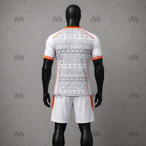 Uniforme Deportivo Personalizado 100% Poliéster, Jersey de Fútbol con Estampado, Manga Corta, Equipación de Entrenamiento, Blanco con Franjas Naranjas - Product Image 3