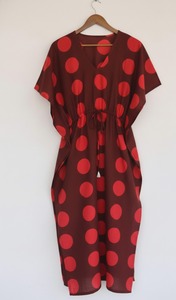 TheFabira Shibori - Caftán largo de algodón rojo para mujer, top playero con estampado Tie-Dye, cuello en V, ajuste holgado, hecho a mano - Product Image 4