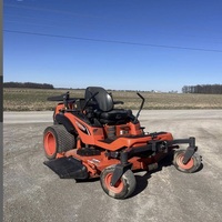 Tondeuse autoportée Kubota Zero Turn avec une largeur de coupe de 230 mm, lame 40T, construction en plastique - Prix très bas