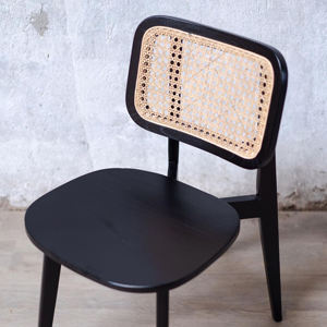 Chaise de salle à manger noire en teck au design moderne, durable, pour restaurant commercial, cuisine, école, et loisirs - Vente en gros usine - Product Image 4