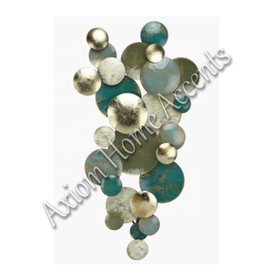 Art mural moderne en métal avec motif géométrique 3D Accent artisanal pour chambre à coucher ou salon par Axiom Home Accents - Product Image 2