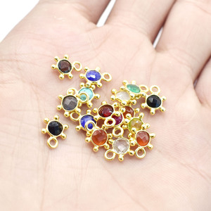 Colgante de Sol de Cuarzo Cristalizado Chapado en Oro |   Mini Colgante Redondo con Forma de Estrella de Piedras Preciosas para Hacer Collares y Pendientes - Product Image 5