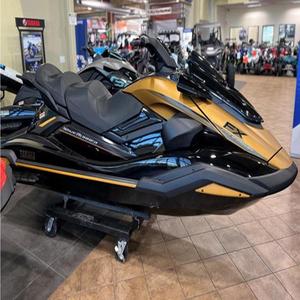 ENVÍO GRATUITO Nueva Moto Acuática Yamaha WaveRunner FX Cruiser HO 2025 con Audio + Remolque Gratis - Product Image 1