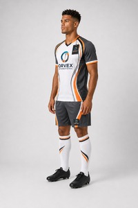 Uniforme de football en polyester respirant avec logo personnalisé 2024, taille plus, vente en gros, service de conception OEM ODM, vêtements de football unisexes - Product Image 2