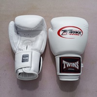 Gants de boxe Muay Thai en cuir blanc personnalisables, best-sellers, pour l'entraînement au MMA et au sparring, avec fermeture à boucle et crochet