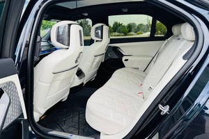 BMW 760i 2023 Usado en Buen Estado - Product Image 2