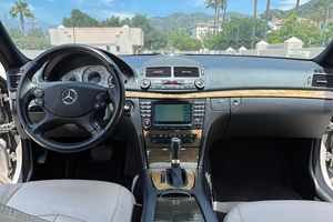 Gran Oferta: Mercedes-Benz E 550 Sedán Usado del 2008 - Product Image 2