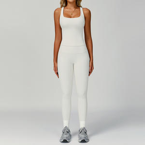 Conjunto Deportivo YIYI de 4 Piezas, Leggings de Cintura Alta con Control de Abdomen, Ropa Deportiva Ajustada para Mujer, Traje de Yoga - Product Image 4