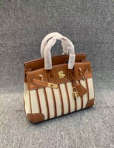 Large Capacity Light Luxury Texted for Bag Simple All-match Shoulder Crossbody Bag - Product Image 4