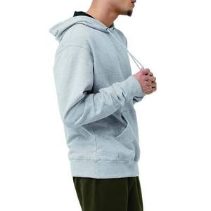 เสื้อฮู้ดผู้ชายสีเทาอ่อน ทรงปกติ สีพื้น ผ้าฝ้าย 100% ผ้าเฟรนช์เทอร์รี่ถัก - Product Image 2