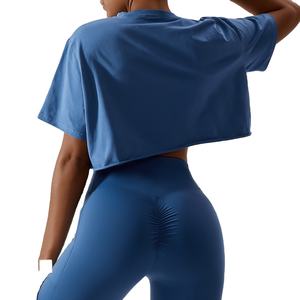 2025 nuevo diseño personalizado de alta calidad para mujer Crop Top camisetas al por mayor precio bajo mujeres Crop Top camisetas - Product Image 2