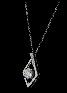Collier pendentif en diamant rond de qualité supérieure en or 18 carats, design ruban torsadé, pierres accentuelles étincelantes, bijou élégant pour cadeau - Product Image 5
