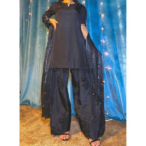 Top y parte inferior hermosos del desgaste del Partido de las mujeres con el sistema de Dupatta - Product Image 5