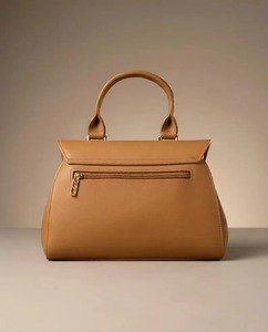 Sac à main de créateur de haute qualité avec plusieurs compartiments de rangement et confortable pour les femmes, disponible au prix d'exportation - Product Image 5
