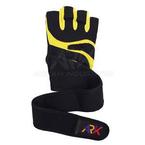 Durable Training Gym Fitness Gloves With Strong Grip And Flexible Fit Gym Fitness Gloves For Exercise And Strength Work - Product Image 3