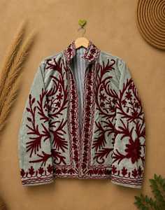 Sophistication intemporelle, veste élégante en velours gris brodée à la main pour femmes, art populaire suzani floral bordeaux, manteau bohème pour femmes - Product Image 3