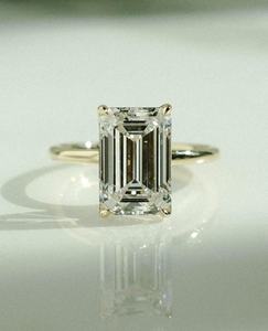 แหวนเพชรทรงทิวลิปเจียระไนแบบโซลิแทร์ มรกต สำหรับผู้หญิง ทองคำขาว 14K ของขวัญวันเกิดสุดหรูสำหรับคนรัก - Product Image 3