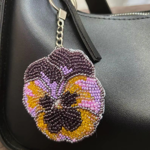 Abalorios de Cristal con Forma de Flor y Estrella, Bonitos Abalorios Personalizados para Uso Diario, Regalo para Niñas, Nuevo Estilo de Moda para Manualidades con Cuentas - Product Image 1