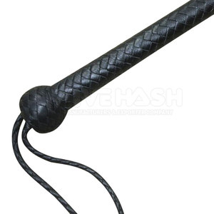 Látigo de Cuero Genuino Hecho a Mano de Primera Calidad, Mango Resistente y Duradero, Diseño Flexible, Ideal para Entrenamiento y Uso en Exteriores - Product Image 4