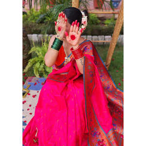 Sari en soie Paithani original Shilpa Raman, tissé avec des fils Zari, en rose Muniya, vêtements indiens et pakistanais, 0,65 g, par Elite Weaves - Product Image 2
