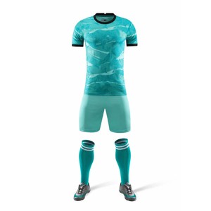 Ensemble de maillot de football personnalisé pour hommes, manches courtes, 100% polyester respirant, impression sublimée, tenue d'équipe, toutes saisons, uniforme adulte - Product Image 4