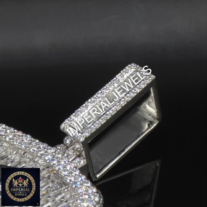 Pendentif Bouclier Bijoux Impériaux Moissanite Taille Baguette Argent 925 Plaqué Rhodium Charme de Luxe Unisexe Cadeau - Product Image 6