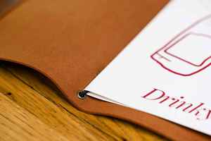 Porta Menús de Cuero de Lujo para Restaurante o Cafetería, Libro de Menús, Logotipo Personalizado Disponible LMC-0078 - Product Image 2