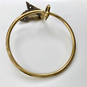 <b>Hand</b> Design <b>Towel</b> <b>Holder</b> for Bathroom Elegant Stylish Luxury High End <b>Towel</b> <b>Holder</b> Rack Brass Aluminum Stylish Organizer - Product Image 4