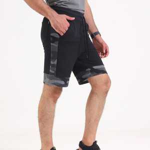 Shorts Bermuda Homme Noir Uni avec Logo Écologique à l'Avant, Taille à Cordon, Séchage Rapide, Décontracté, Tricoté, 100% Coton - Product Image 3