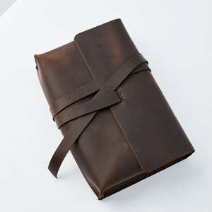 Carpeta de Cuero para Documentos con Ranuras para Tarjetas, Estuche Multifuncional de Cuero, Regalos Corporativos LBC-0013 - Product Image 1