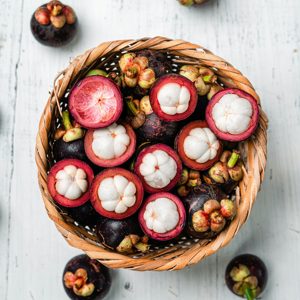 Mangosteen fresco | 100% Fruta orgánica al por mayor de Vietnam | El mejor precio y alta calidad - Product Image 1