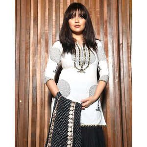 Ensemble jupe en mousseline de soie noir et blanc en métal, taille XS, hauts à manches trois-quarts - Product Image 4