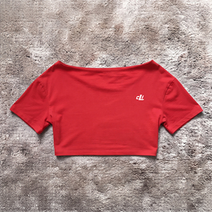 Camiseta Corta Asimétrica con Hombros Descubiertos, Manga Corta, para Mujer, Algodón Suave, Acabado Plano, Personalización DTF, Marca Minimalista - Product Image 3