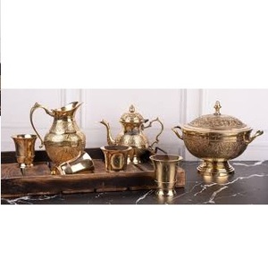 ถาดโลหะตกแต่งลายดอกไม้สไตล์วินเทจสีทองเหลืองสำหรับตกแต่งบ้าน - Product Image 4