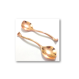Ensemble de 2 cuillères de luxe en acier inoxydable avec manches torsadées or rose, bord droit, élégant, moderne, couverts décoratifs - Product Image 1
