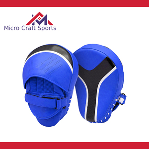 Professional Equip of Boxing Mitt Focus Pad Leather Focus Pad Custom Boxing Training Martial Arts Focus Mitts Quality Pakistan - Product Image 4