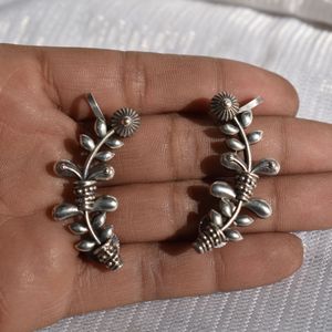 Trending Flower Pattern <b>Cuff</b> <b>Earrings</b> Vintage Silver Look Alike Women's Alloy Jewelry for Women and Girls - Product Image 4