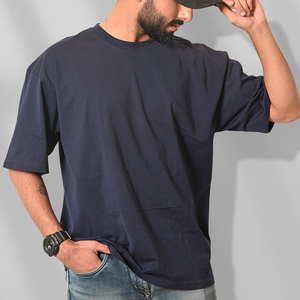 เสื้อยืดโอเวอร์ไซส์ผู้ชาย ผ้าคอตตอนหนา 100% ทรงบ็อกซี่ ไหล่ตก สไตล์สตรีทแวร์ลำลอง ทรงหลวม  แบบเรียบๆ สำหรับใส่เองได้ - Product Image 5